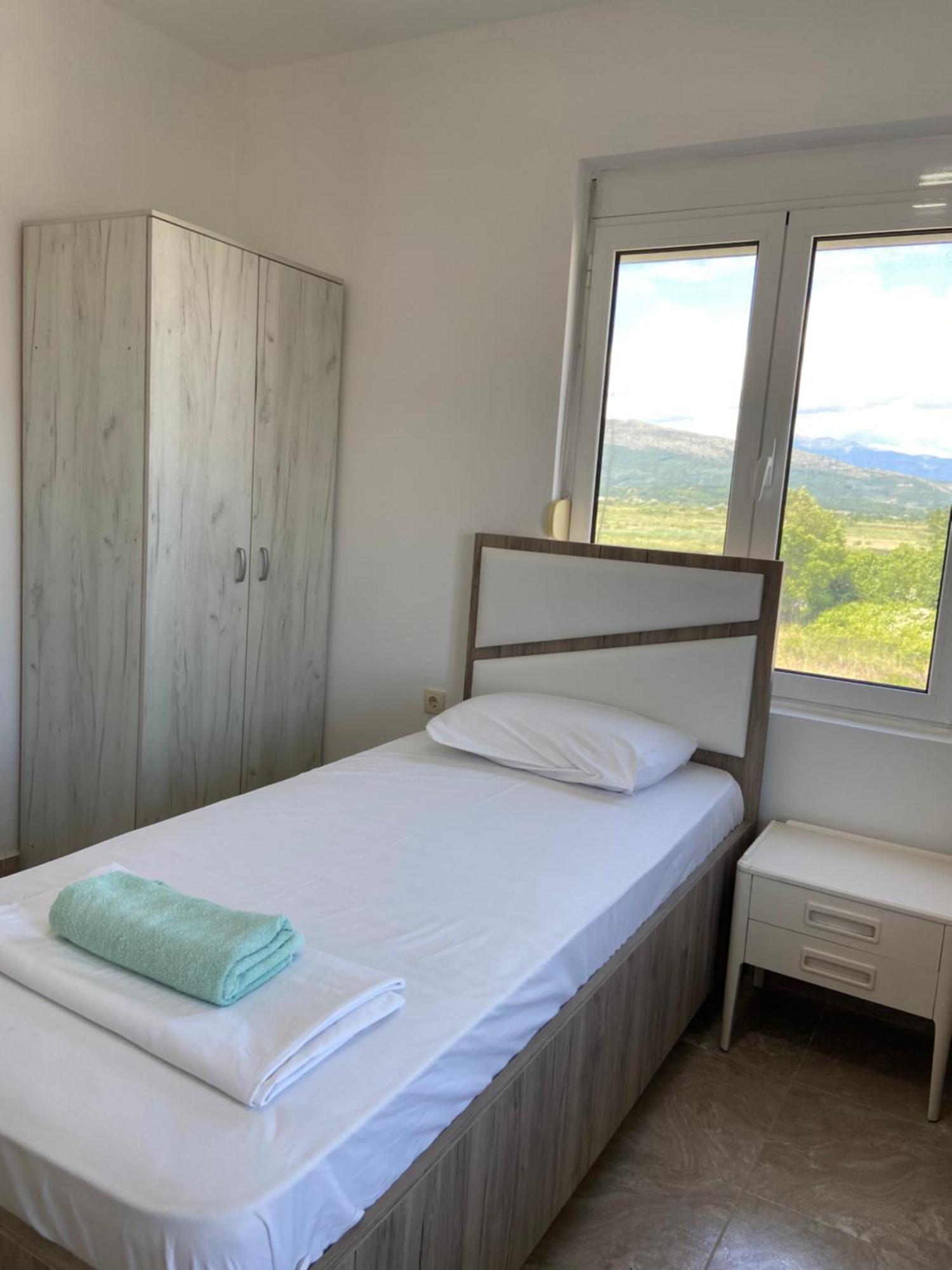 Montebello Inn Apartments Ulcinj Buitenkant foto